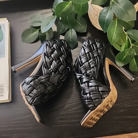 EGO Square Toe Puffy Braided Criss Cross Heels UK 6 US 8 Quilted Vegan Slingback - Picture 8 of 15